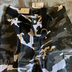 Windsor Black Women’s Camo pants